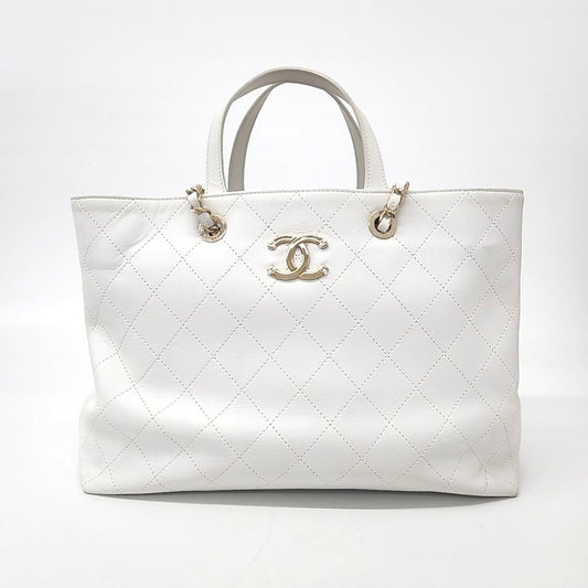 Chanel  tote & shoulder bag