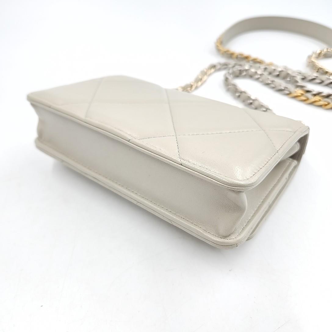 Chanel  WOC 19 Mini Crossbody Bag AP0957