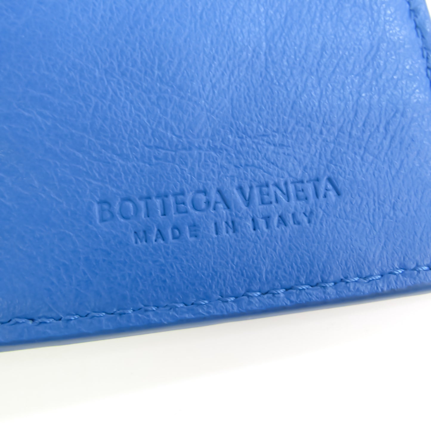 Bottega Veneta Unisex Intrecciato Leather Designer Bag in Blue