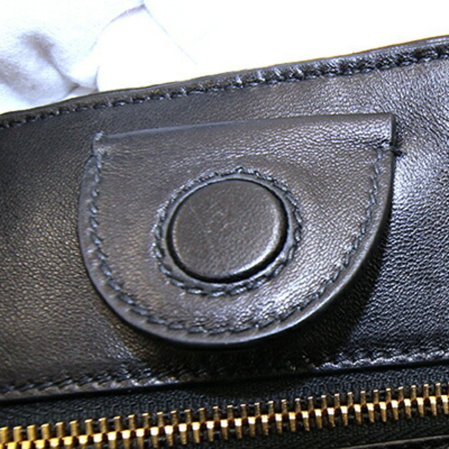 Miu Miu Women's Black Leather Designer Handbag with Dust Bag and Shoulder Strap in Black