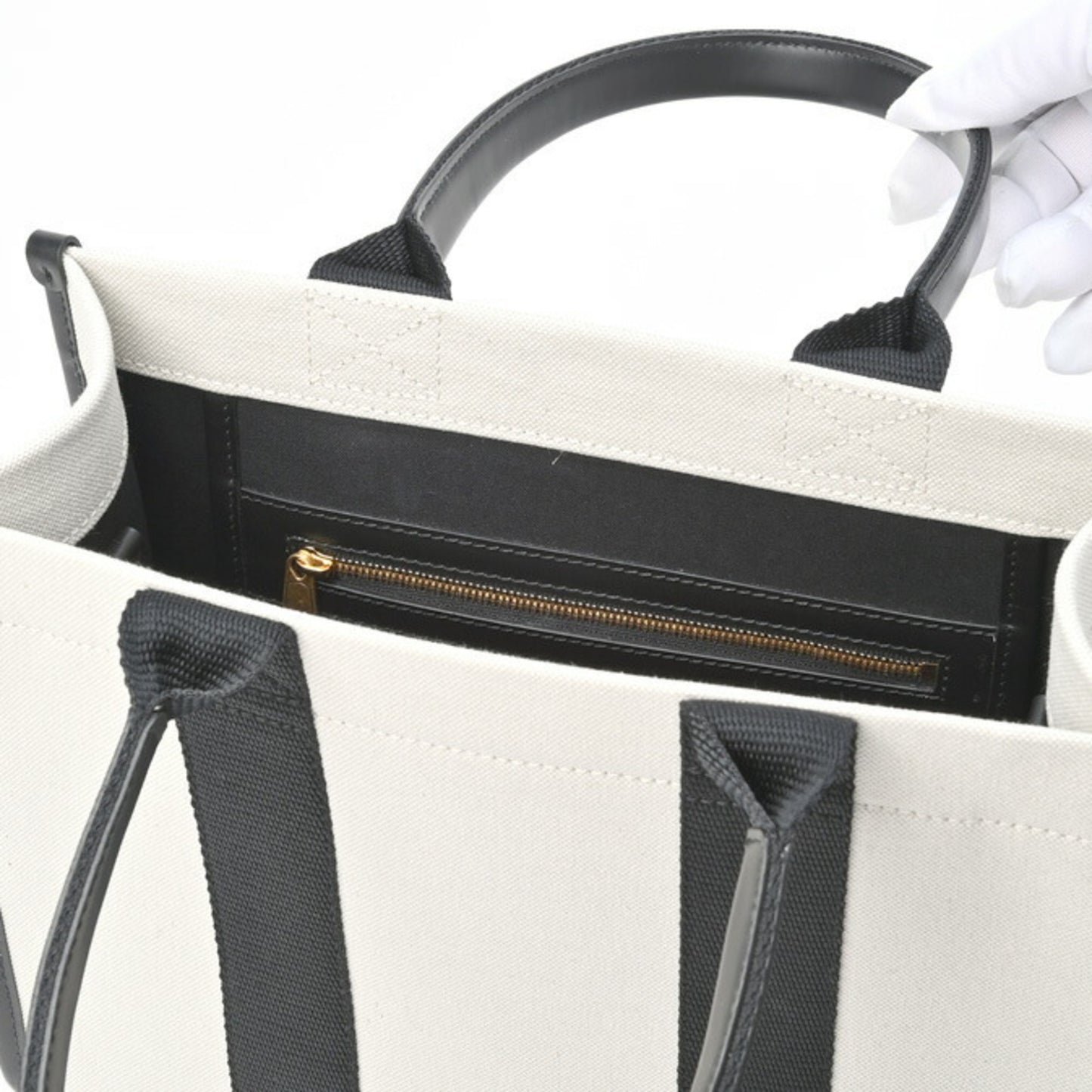 Balenciaga Women's White Canvas Fashion Bag in White