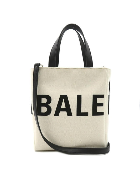 Balenciaga Women's White Everyday Tote Bag - Excellent Condition in White
