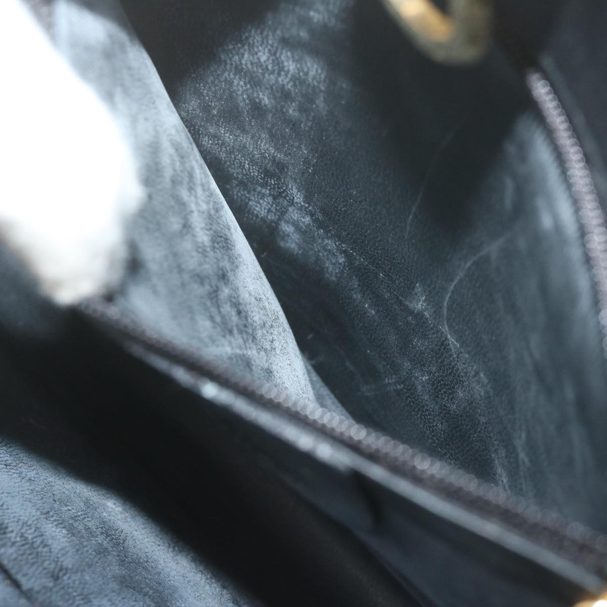 Salvatore Ferragamo Gancini Chain Shoulder Bag Leather Black Auth 64802
