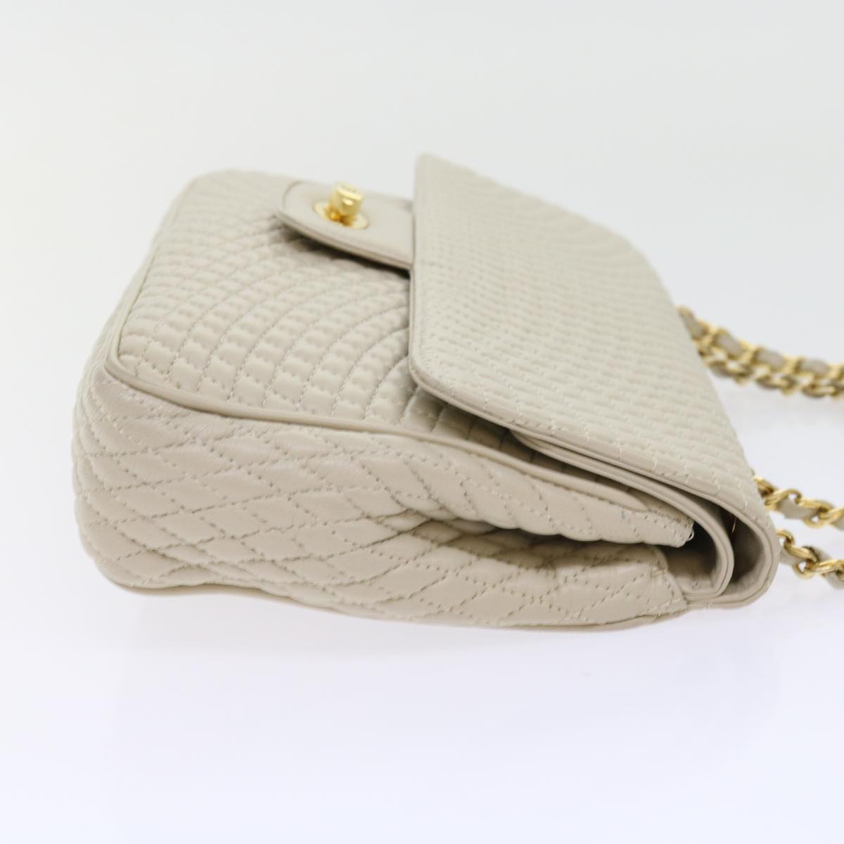 Bally Chain Quilted Shoulder Bag Leather Beige Auth Am5593