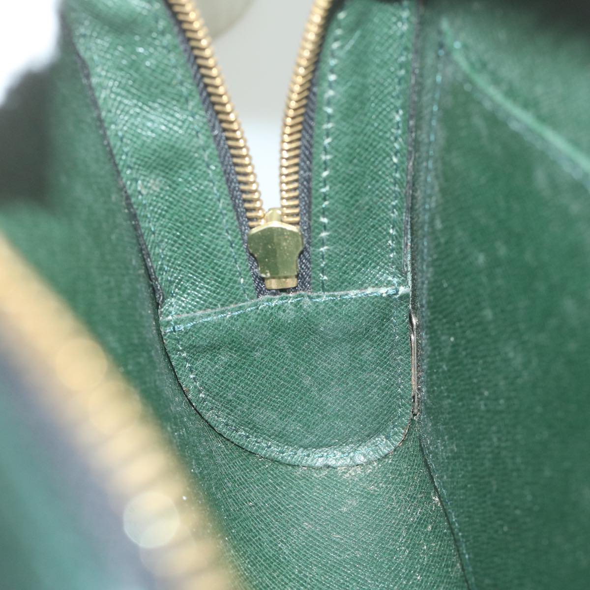 Louis Vuitton Taiga Baikal Clutch Bag Epicea M30184 Lv Auth Th4416