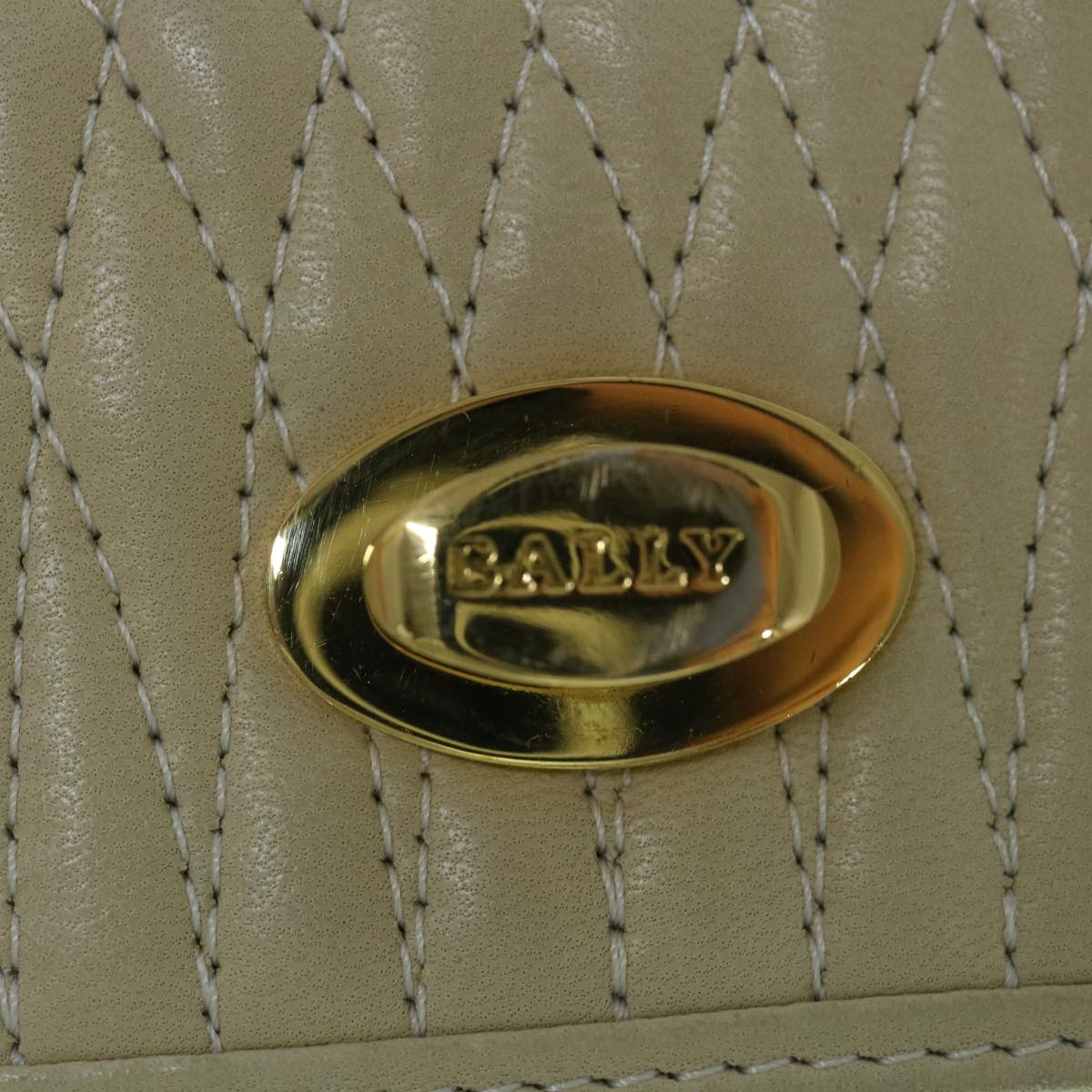 Bally Quilted Chain Shoulder Bag Leather Beige Auth Yk9643