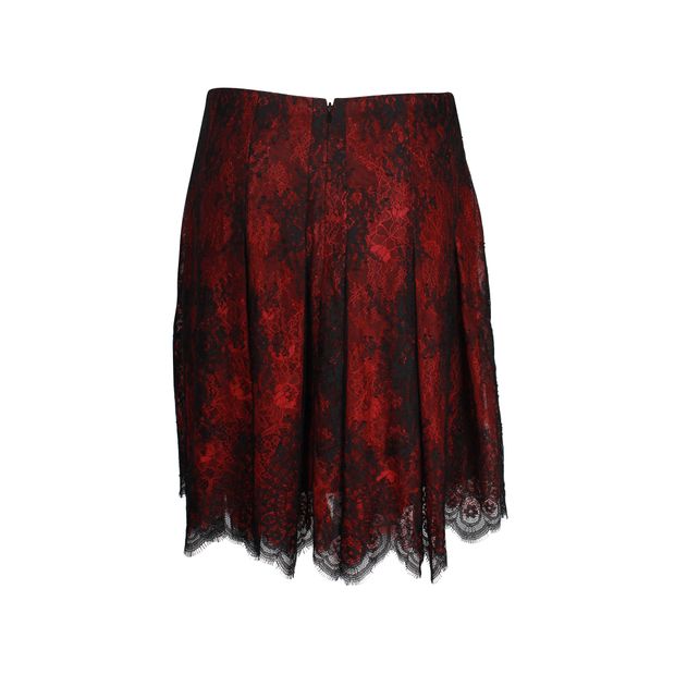AlexanÂ­der McÂ­Queen Lace Pencil Skirt in Red Nylon