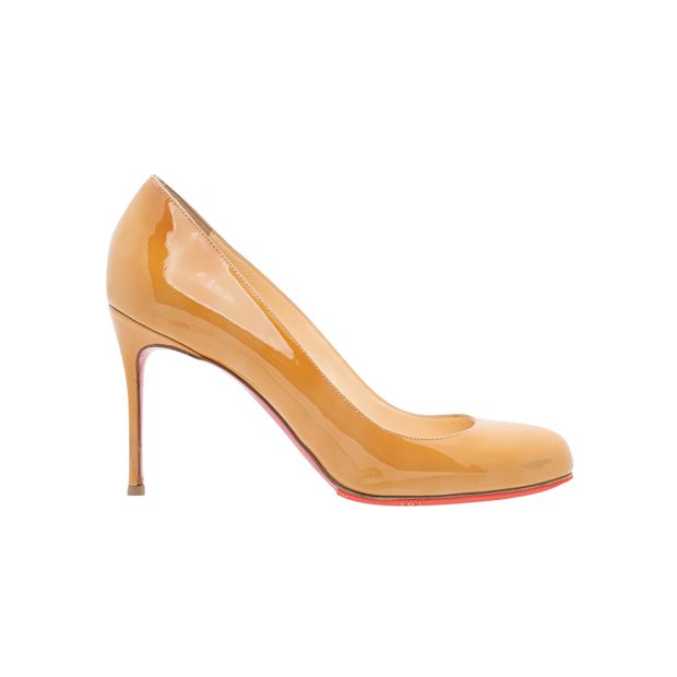 Christian Louboutin Fifi Pumps In Nude Patent Leather