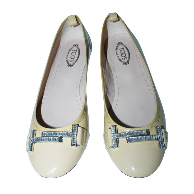 Tod'S Nude Patent Leather Flats