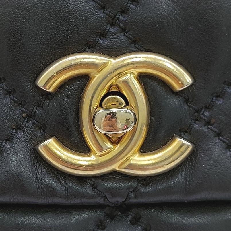 Chanel  Wild Stitch Chain Shoulder Bag
