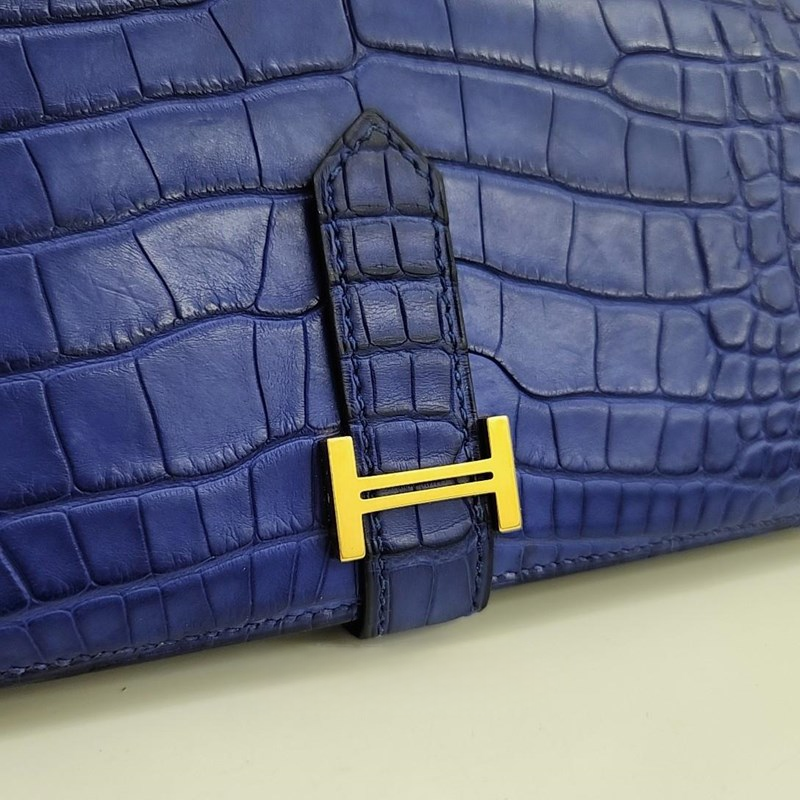 Hermès  Alligator Vani Bifold Wallet (Y)