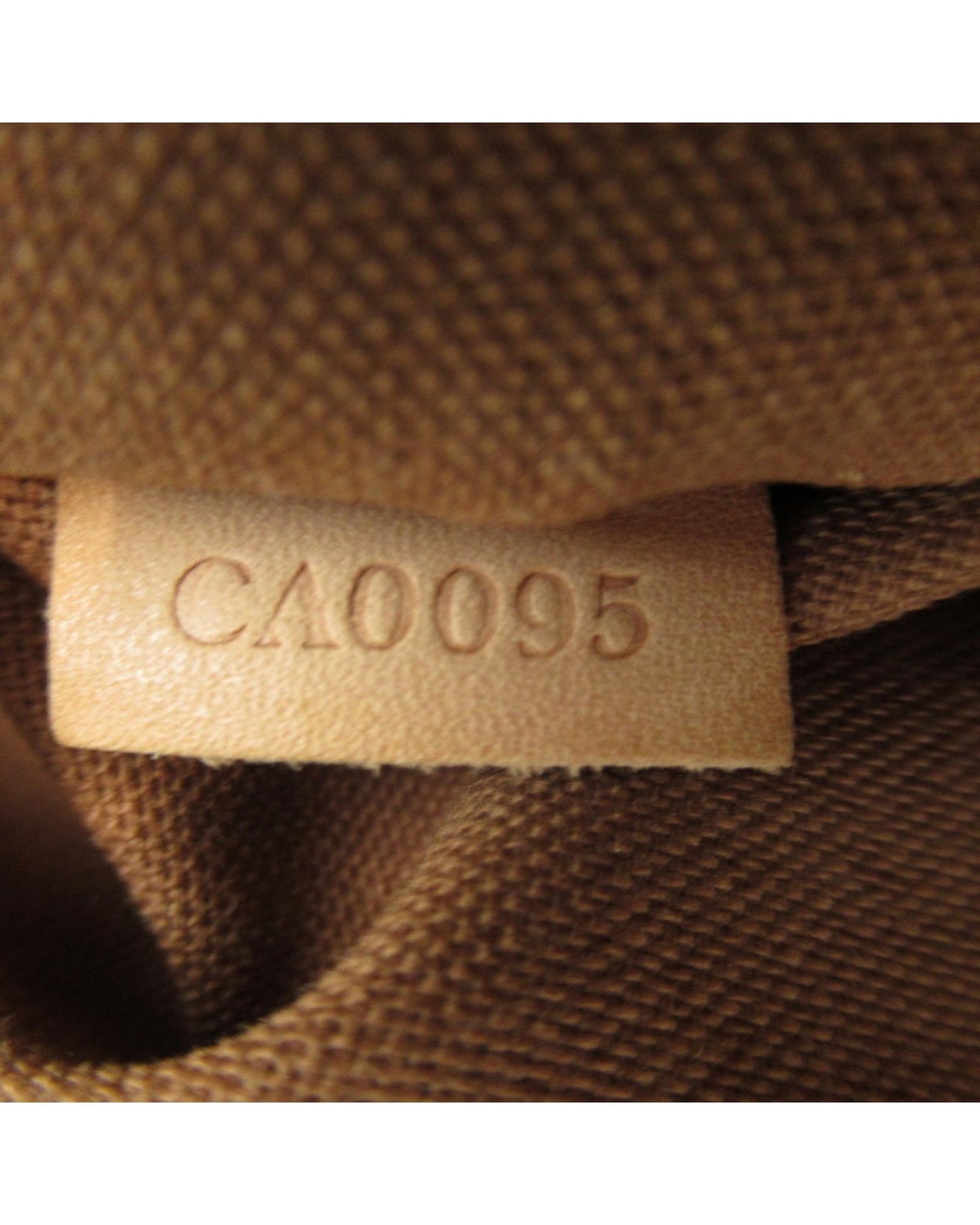 Louis Vuitton Women's Monogram Sac Bosphore Bag in Excellent Condition in Brown