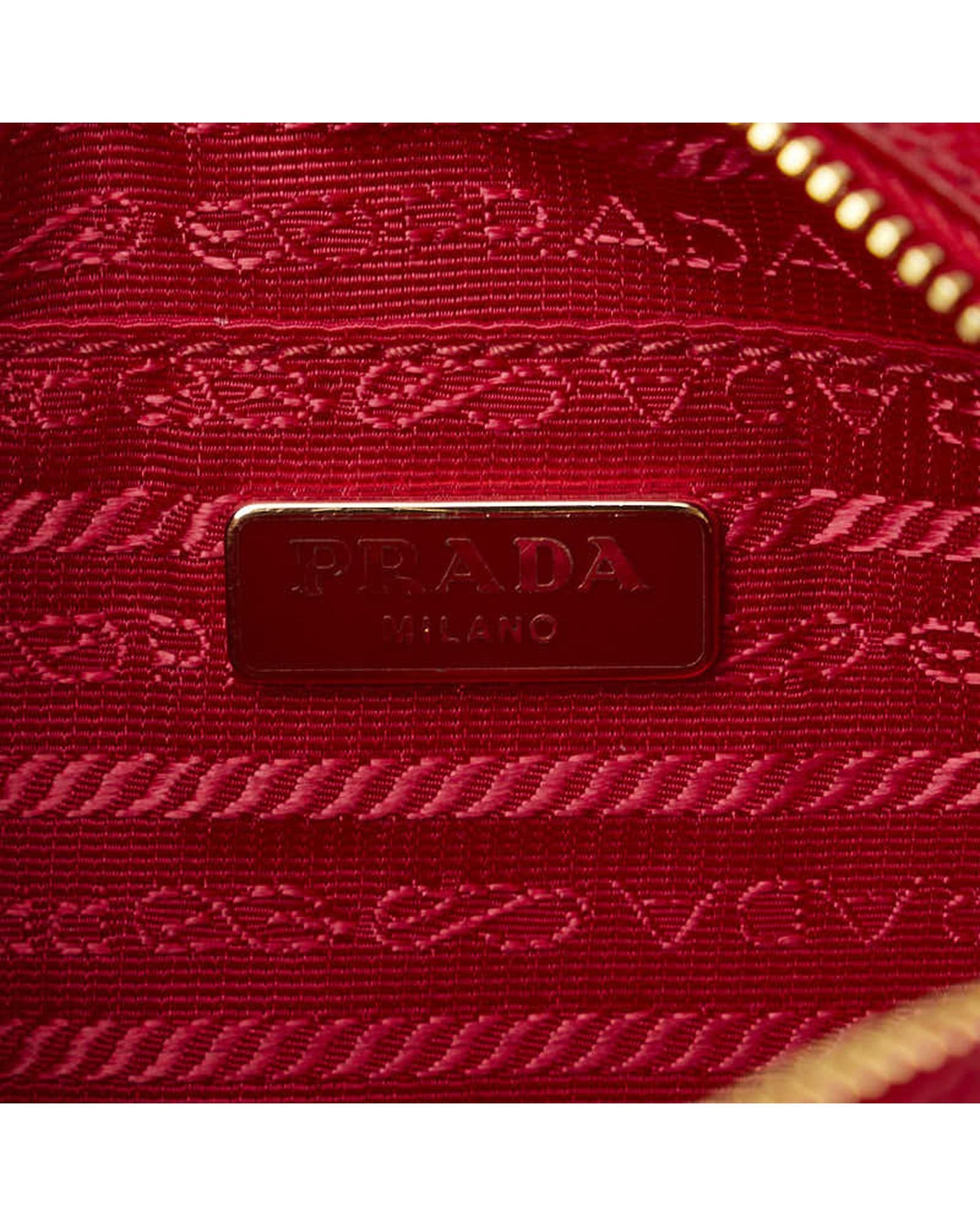 Prada Women's Red Vernice Bow Crossbody Bag in Excellent Condition in Red