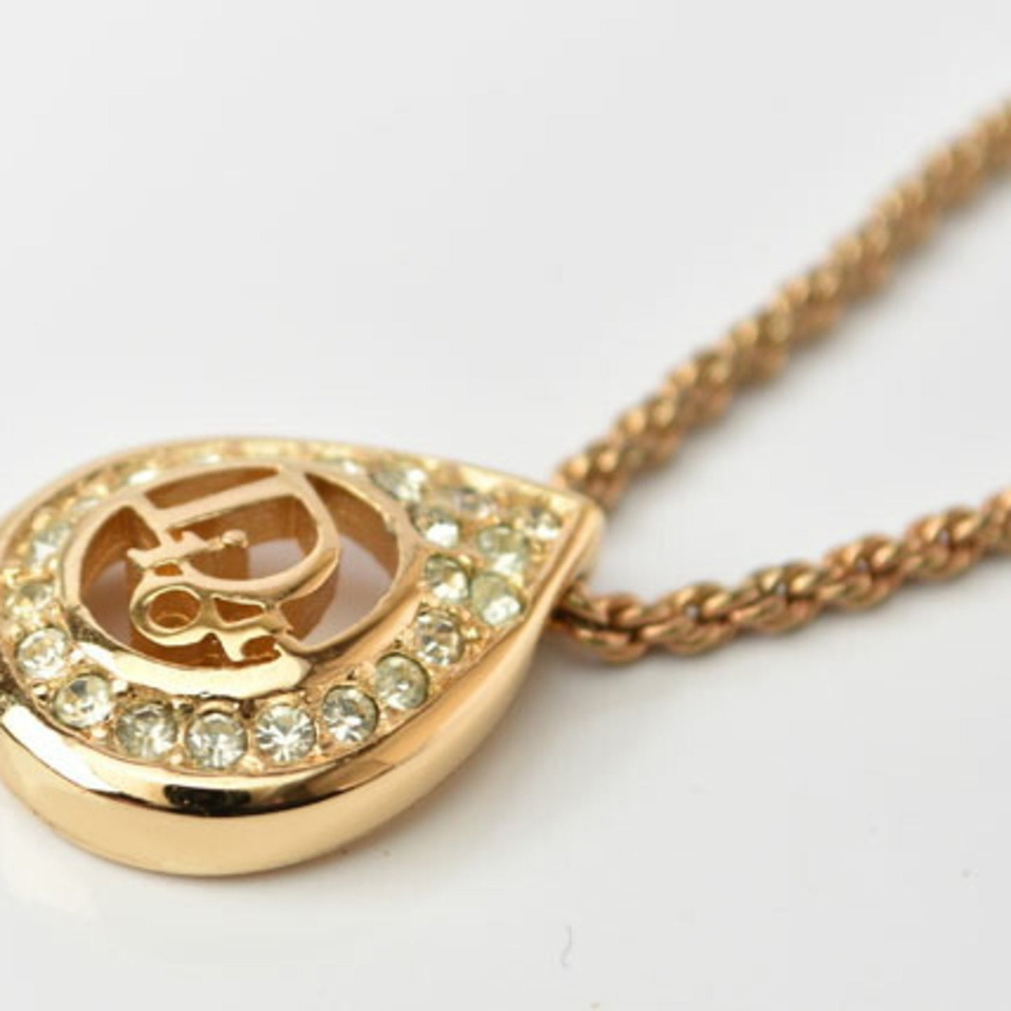 Dior Women's Gold Metal Pendant Necklace in Gold