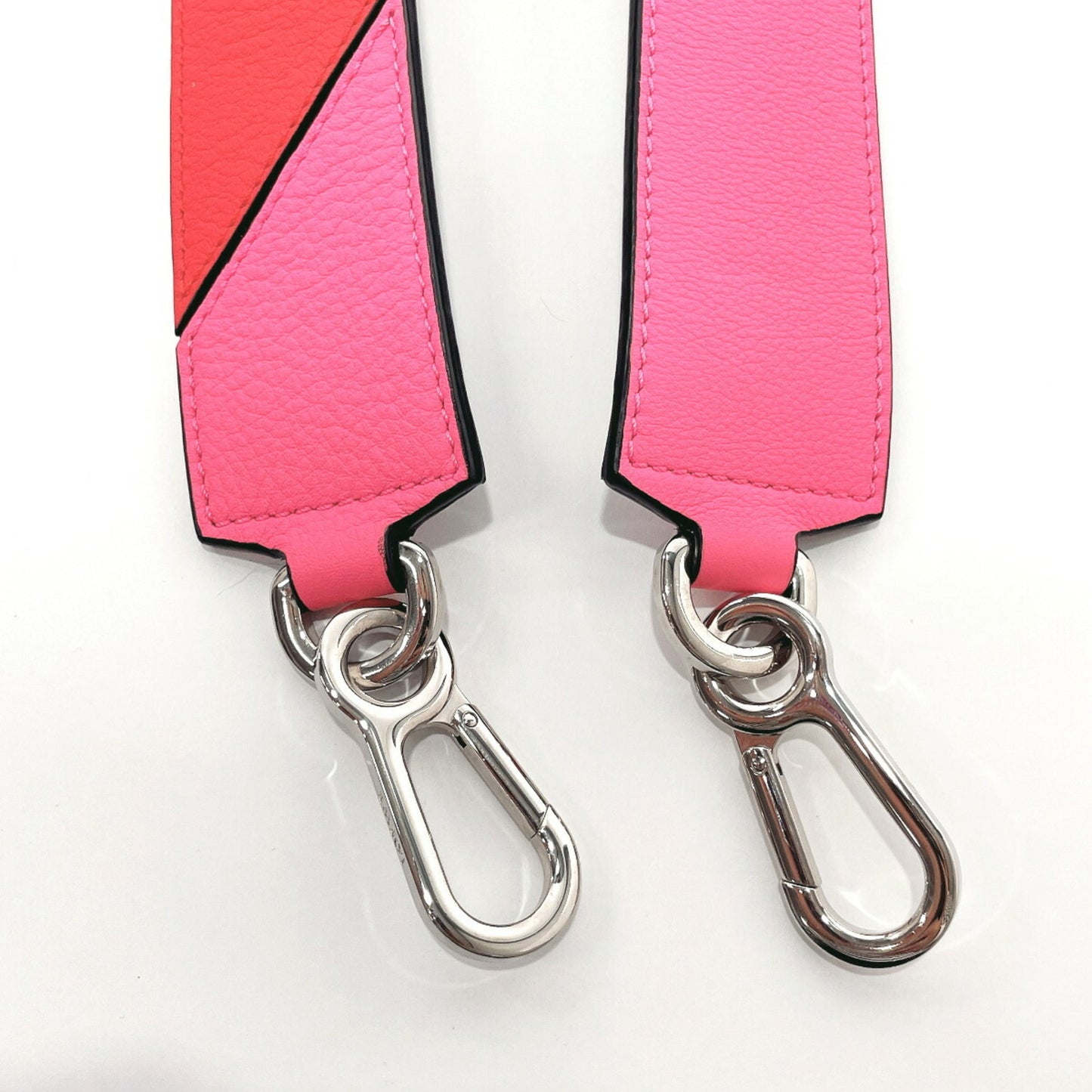 Loewe Women's Leather Fashion Bracelet in Pink