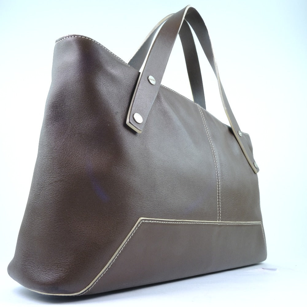 Loewe Women's Brown Leather Loewe Handbag in Brown