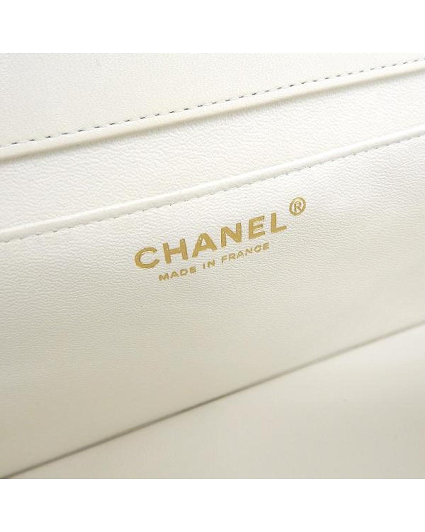 Chanel Women's Matelasse Flap Shoulder Bag in White