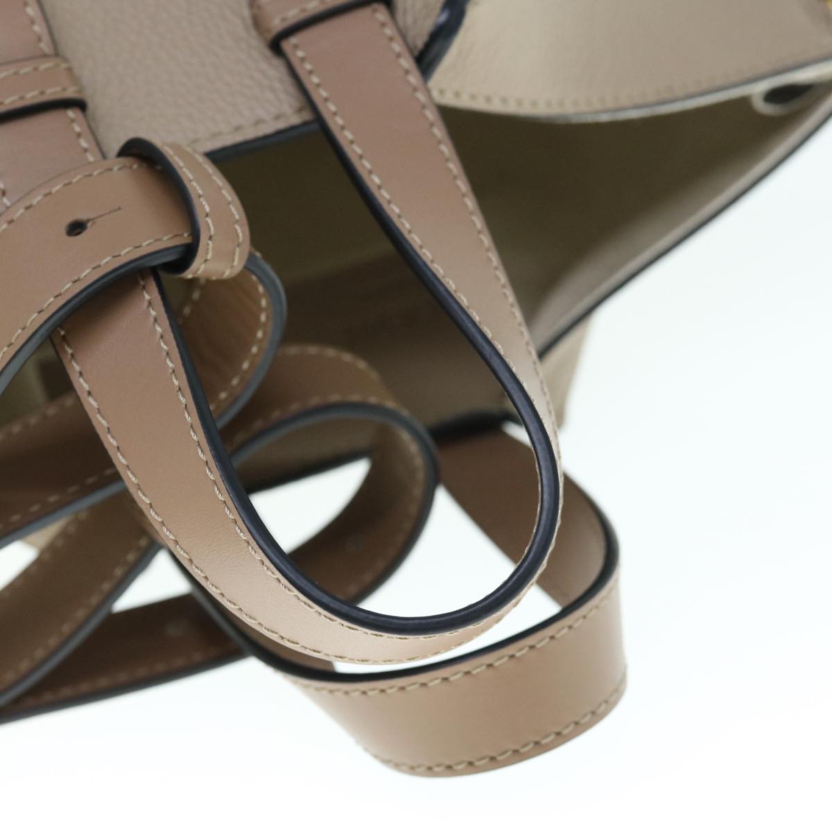 Loewe Women's Grey Leather Shoulder Bag with Versatile Shape in Grey