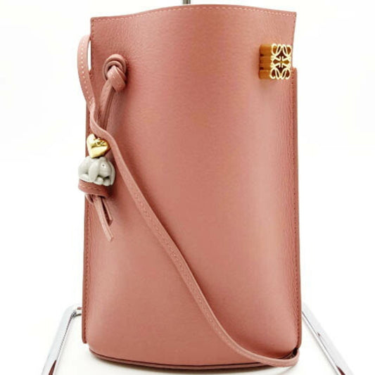Loewe Women's Elegant Leather Shoulder Bag - Excellent Condition in Pink