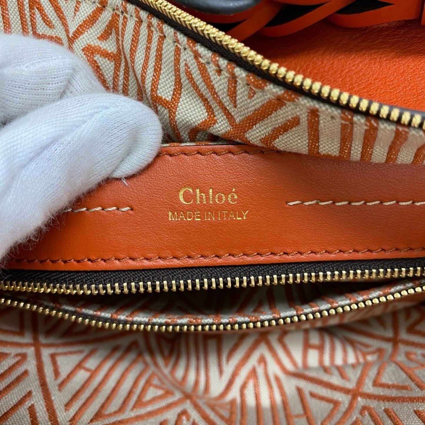 Chloe Women's Vibrant Orange Leather Shoulder Bag in Orange