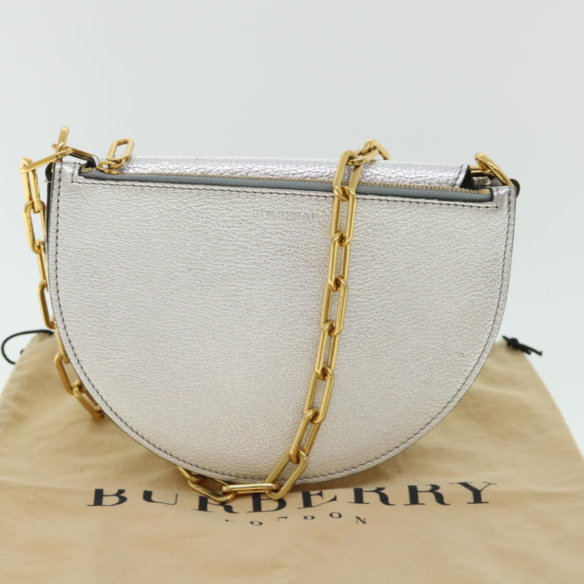 Burberry Olympia Chain Shoulder Bag Leather Silver Auth 54029