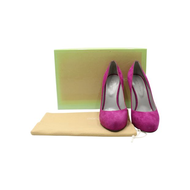 Sergio Rossi Almond Toe Pumps in Pink Suede