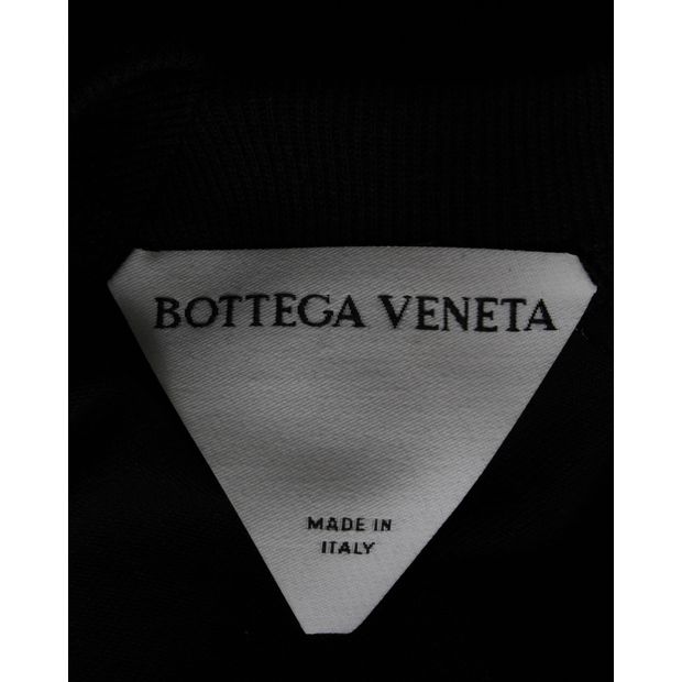 Bottega Veneta Short Sleeve V-Neck T-Shirt in Black Cotton