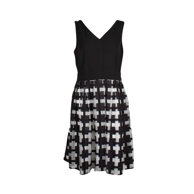 Black & White Dress With 'Cross' Pattern Pleated Skirt