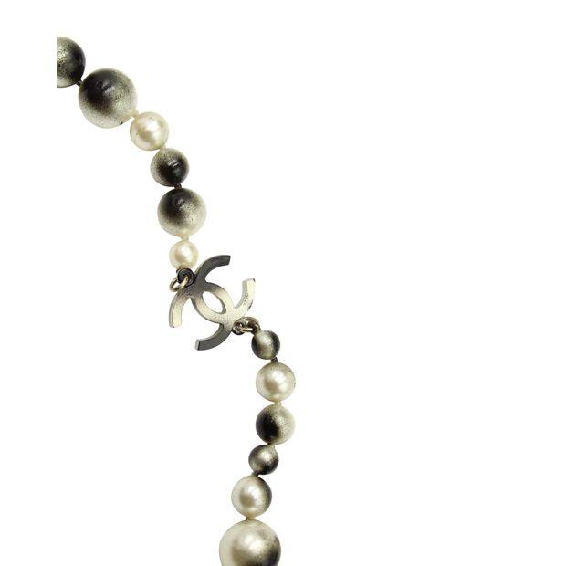Chanel Faux Pearl Long Necklace in White Faux Pearls