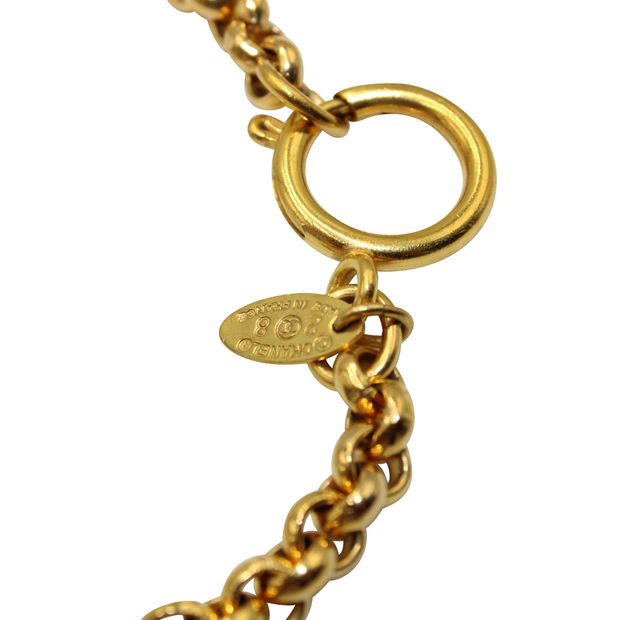 Chanel Vintage Paris Charm Coin Link Necklace in Gold Metal