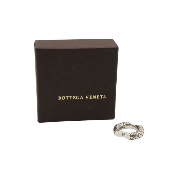 Bottega Veneta Intrecciato Double Cut Band Ring in Silver Metal