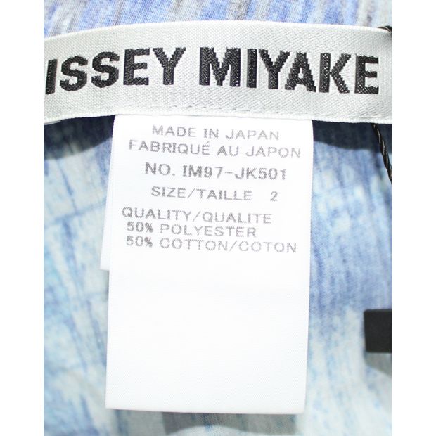 ISSEY MIYAKE Oversized Blue Print Top